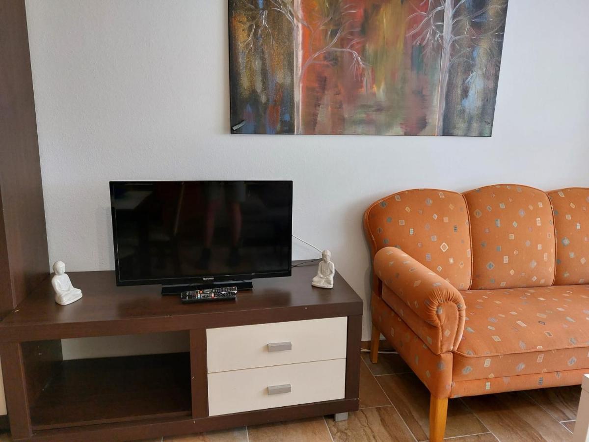 Ferienwohnung Mit Eigenem Garten In Schortens Εξωτερικό φωτογραφία