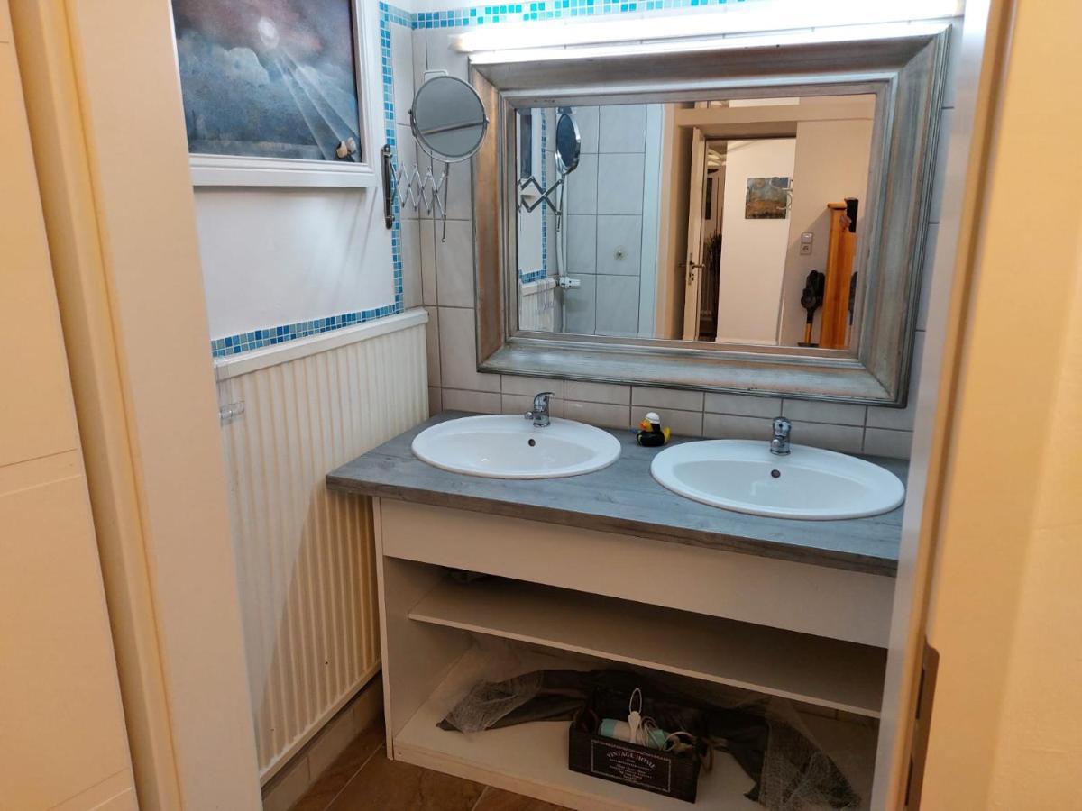 Ferienwohnung Mit Eigenem Garten In Schortens Εξωτερικό φωτογραφία
